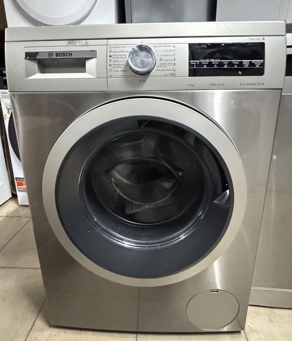Máquina de Lavar Roupa Bosch Serie 6 WUU28T6KES Motor EcoSilence, Carga Frontal de 9 Kg e 1400 rpm - Silver Inox