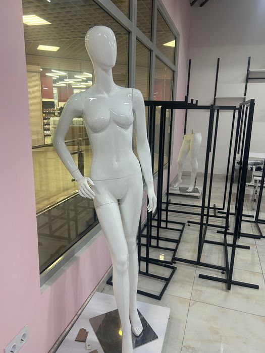 Маникен жіночий гіпсовий 3 штуки