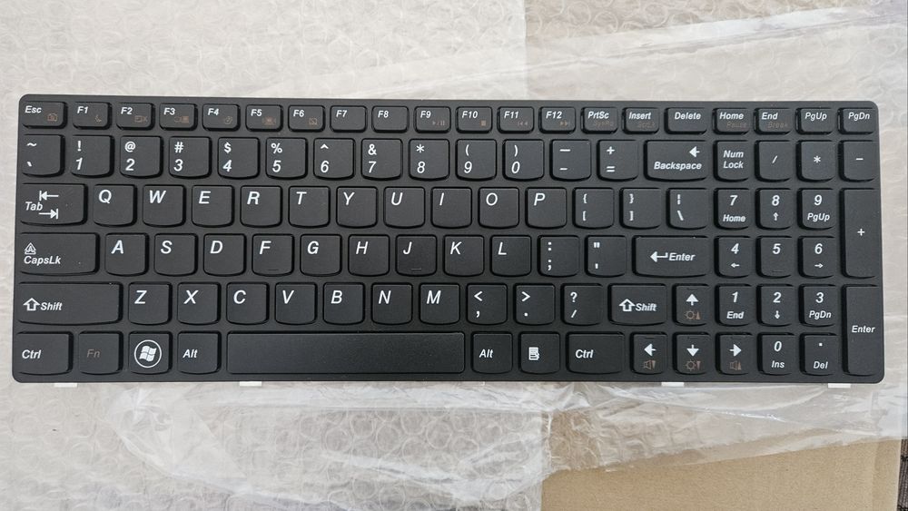 NOWA Klawiatura PL do Lenovo IdeaPad y570