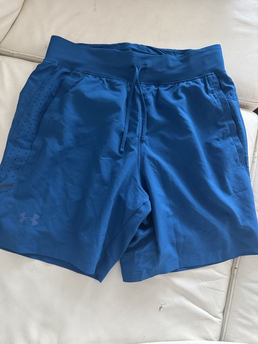 Шорты Under Armour,размер М