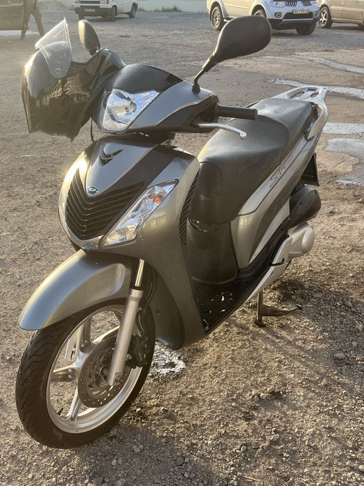 Мотоцикл Honda sh150i