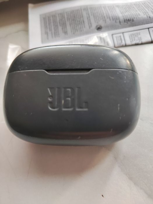 Продам кейс от наушников JBL VIBE 200TWS