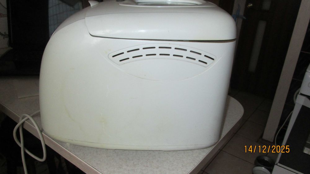 Хлібопічка Elbee Scott