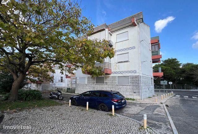 Apartamento T1 +1 - Amadora - Metro da Reboleira