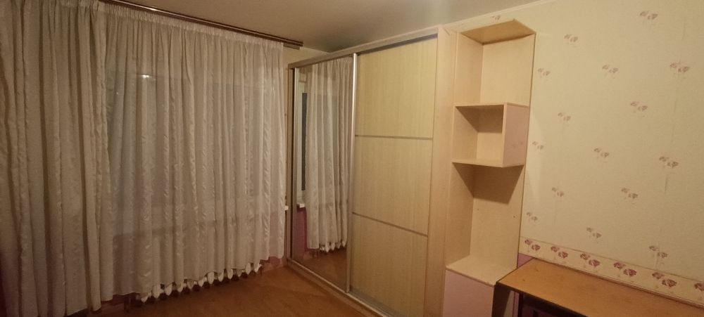 Шулявка, Караваевы дачи ,ул. Яблонской 6