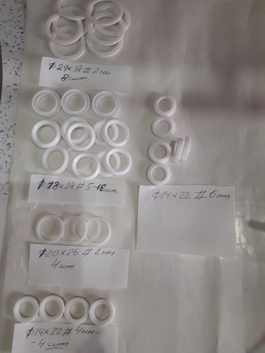 фторопласт,мідь точені,піраніт,прокладка"заглушка"