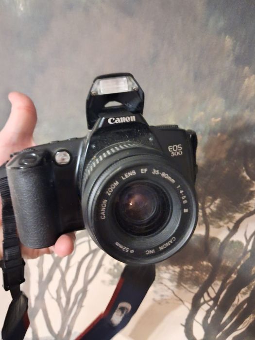 Плёночный фотоаппарат Canon eos 500 + canon 35-80