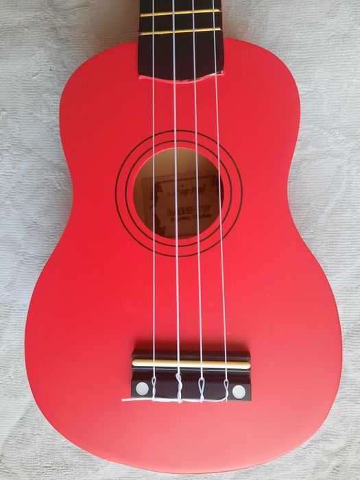 Ukulele sopranowe/ Ever Play UK-21 / Gitara / Gitarka / Czerwone (cena do negocjacji)