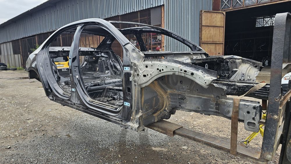 Лот чверть четверть лонжерон стійка панель криша Mercedes A W177 V177