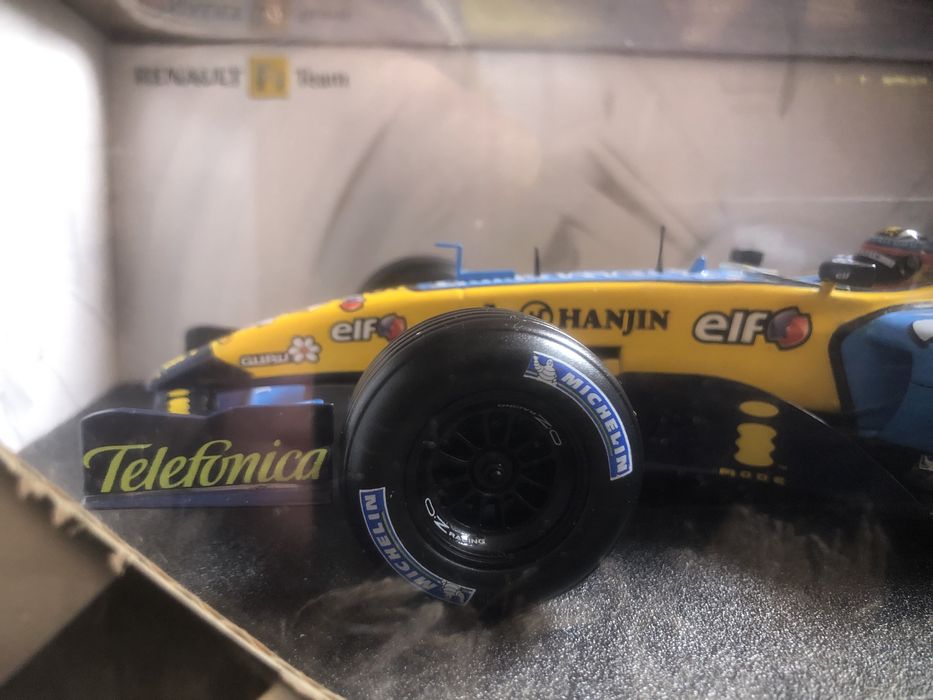 Carro f1 fernado alonso com assinatura do piloto , hotwhells racing
