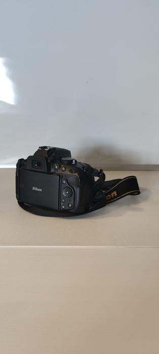 Nikon D5200 + Tamron 70–300mm + Nikkor 50mm f/1.8D + akcesoria-komplet