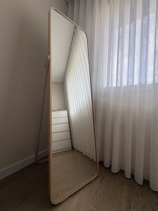 Espelho de chao IKEA