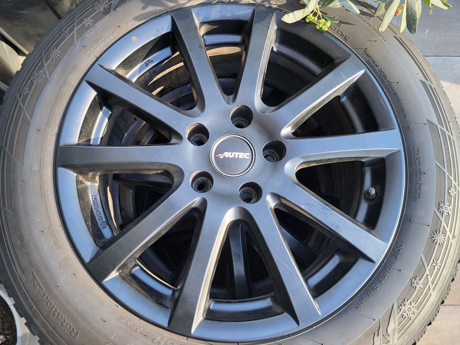 Koła zimowe 17 Renault Kadjar 5x114,3 7Jx17 ET40 215/60R17 Hankook Winter Icept Evo 3