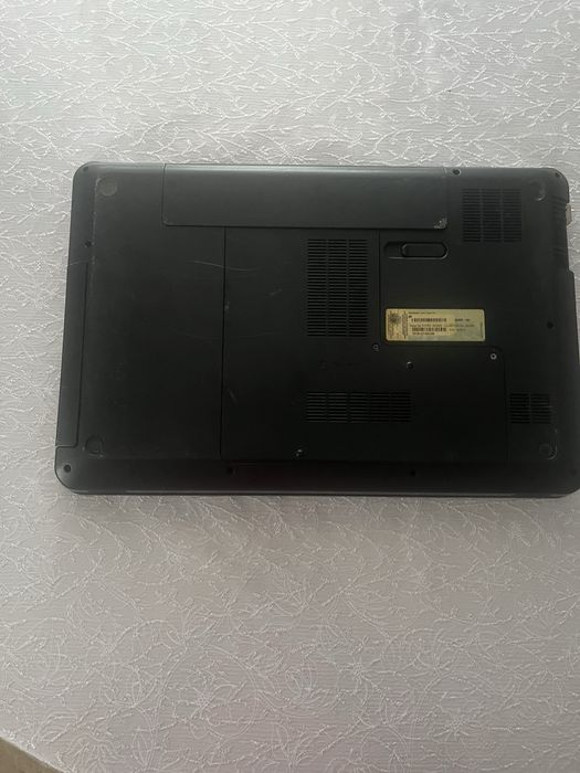 Ноутбук hp windoys 7 128Гб  вживаний