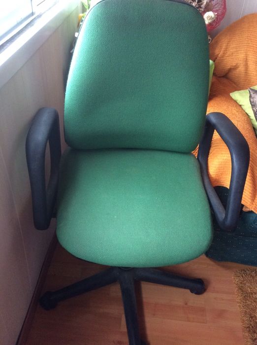 Vendo cadeira de secretaria