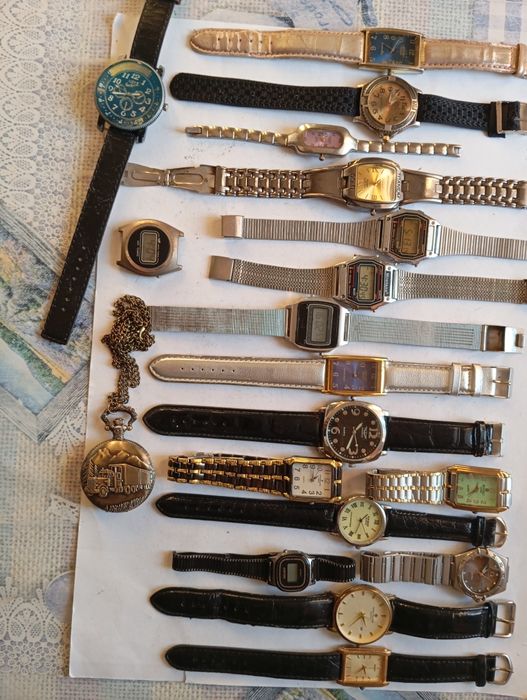 Годинники настінні - карманні -  le roi a Paris