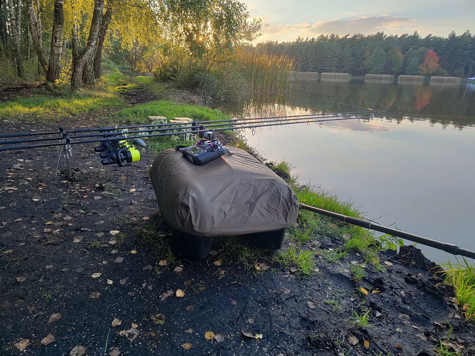 Pokrowiec na łódkę zanetową, fotel, torbę wędkarską