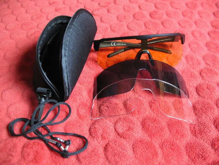 Okulary marki SPEQ - tanio