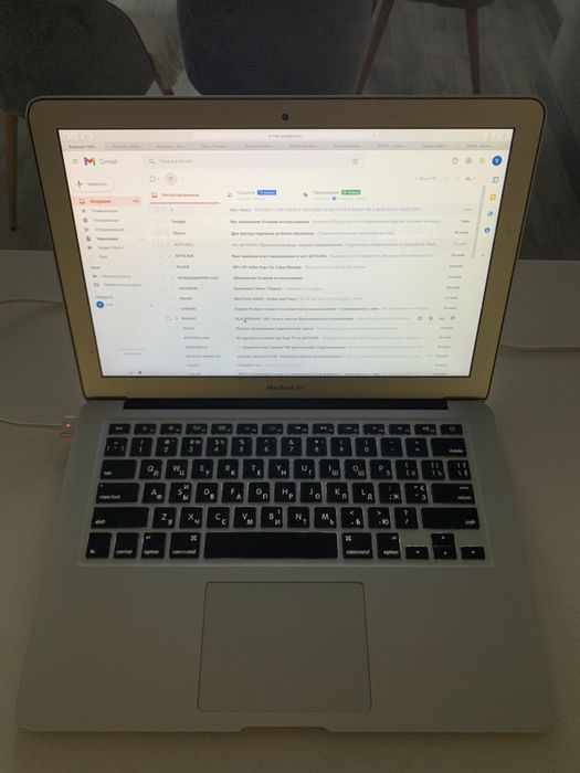 Продам MacBook Air