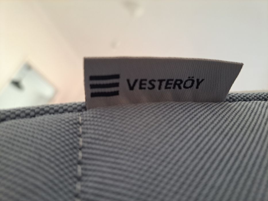 Vendo Cama Minnen + Colchão Vesteroy