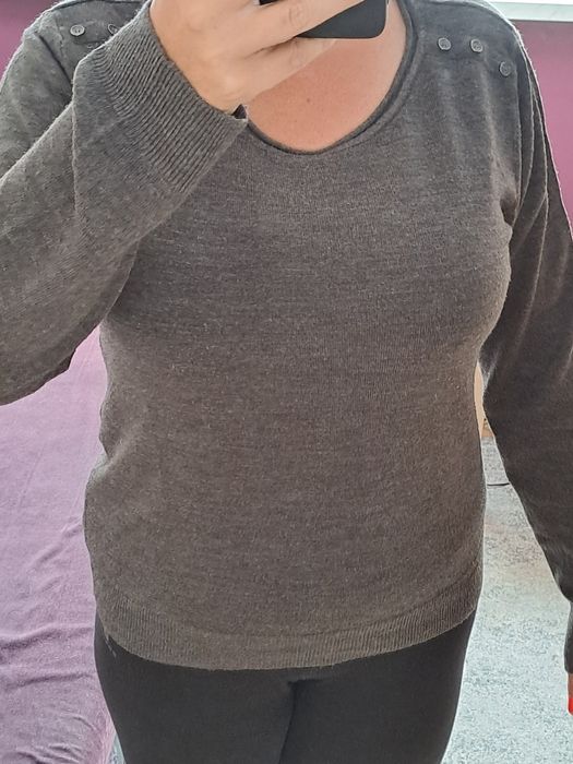 sweter popielaty