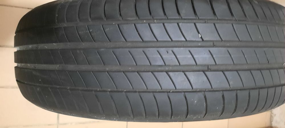 Pneu Michelin  bom estado