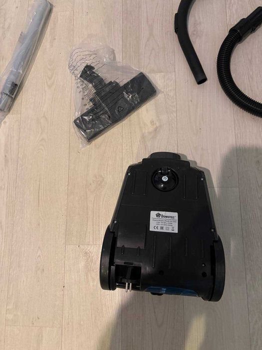 Маленький домашній пилосос DOMOTEC MS-4404