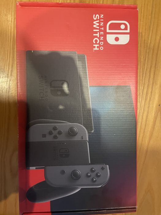 Switch v2 com dock e caixa original . Pouco usada