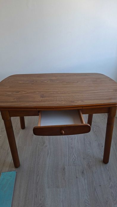 mesa de cozinha extensivel, 3 cadeiras