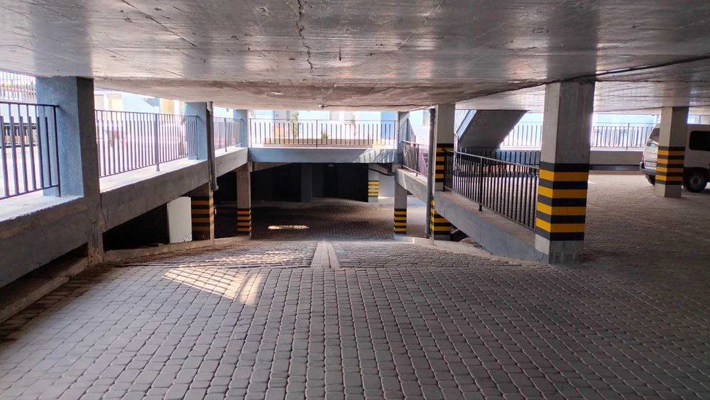 Паркомісця, центр, дешево, Івано-Франківськ