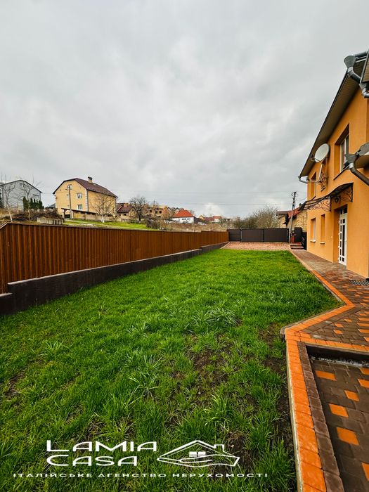 Продаж будинку на 2 родини з 2 різними входами. 3 хв від Г. Майдану