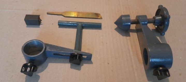 Комплект приспособлений для токарных работ УБОН.