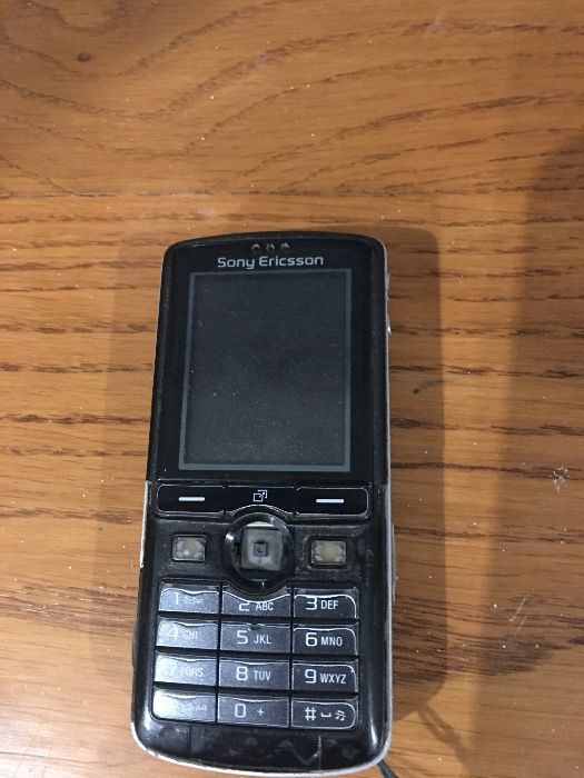 Telefon sony ericsson bez ladowarki