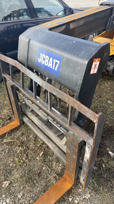 Wózek  widłowy teleskopowy JCB