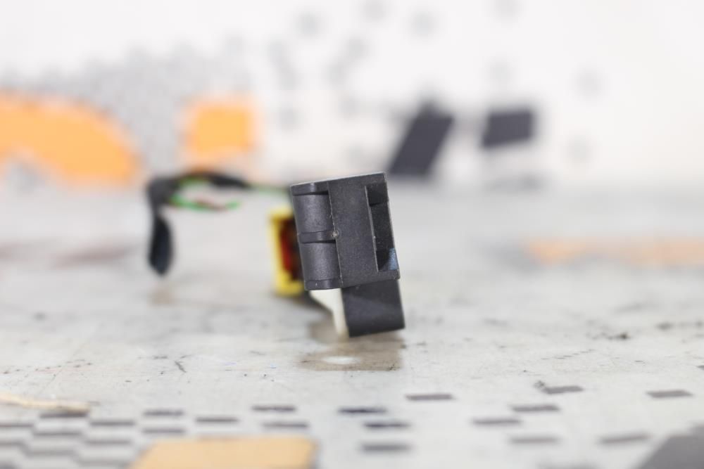 Sensor de impacto AUDI A3 (8P1)