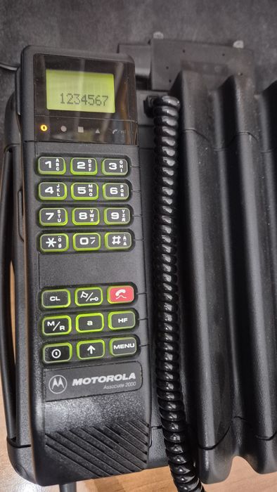 Telefon komórkowy Motorola Associate 2000