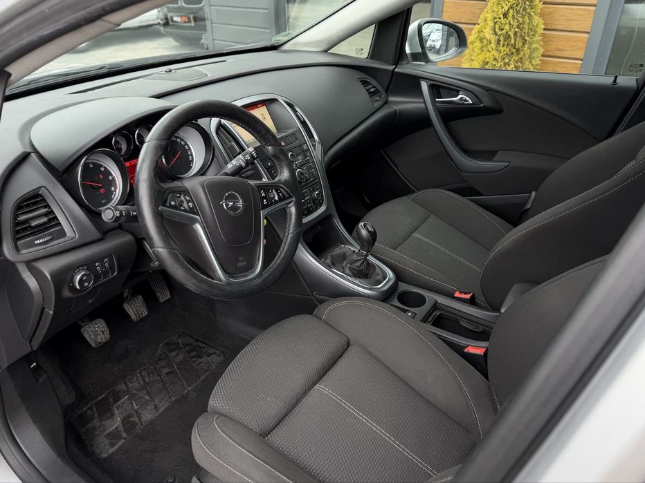 OPEL ASTRA 2016 року, 1.6 дизель, механіка, передній привід.