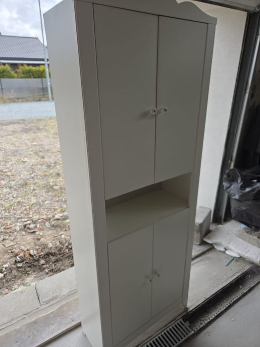 Biała szafka Ikea