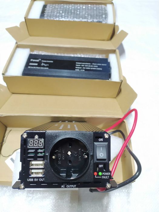 Інвертор 12V-220 FOVAL 3000W чиста синусоїда