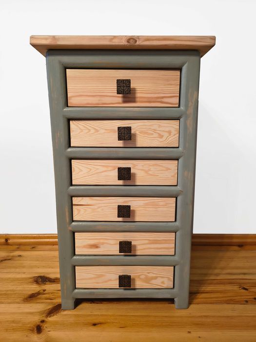 Komoda retro z litego drewna