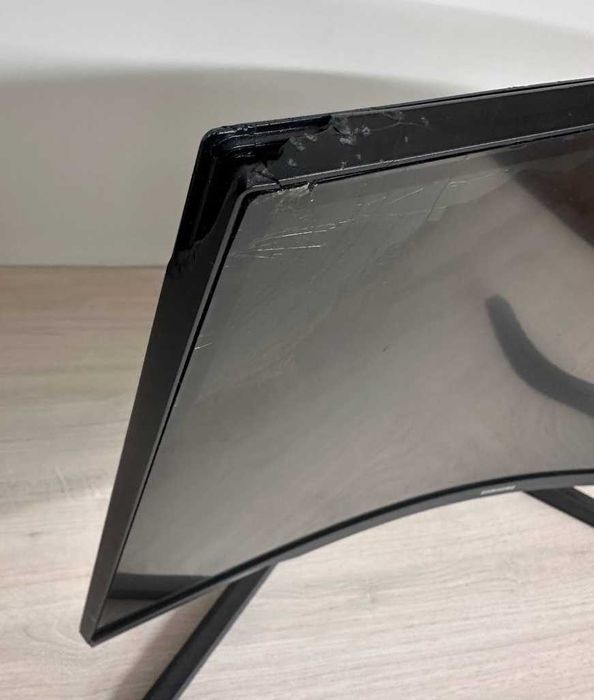 Монітор Samsung Odyssey G5 27" 144Hz QHD розбита матриця на запчастини