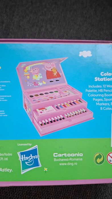 Tytuł: Peppa Pig Zestaw Artystyczny do Malowania w Walizce – NOWY!