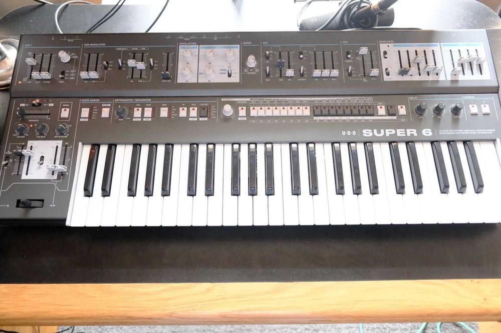 UDO Audio Super 6 12-Voice Polyphonic Analog-Hybrid Synth