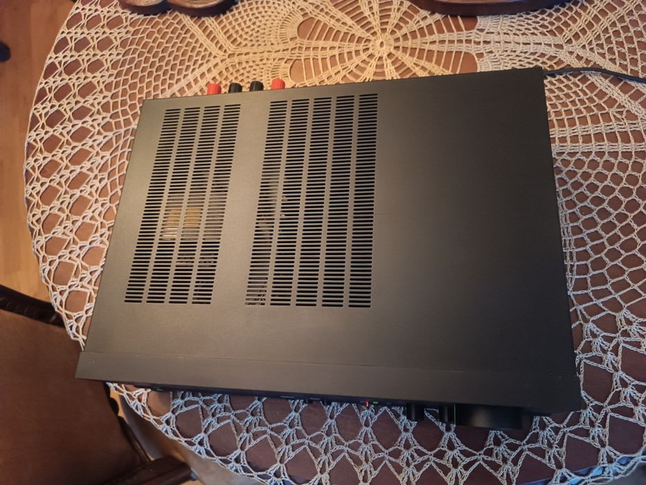 Wzmacniacz stereo Harman Kardon hk 660