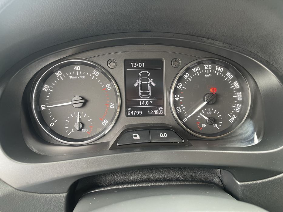 Продам Skoda Rapid 2014 год