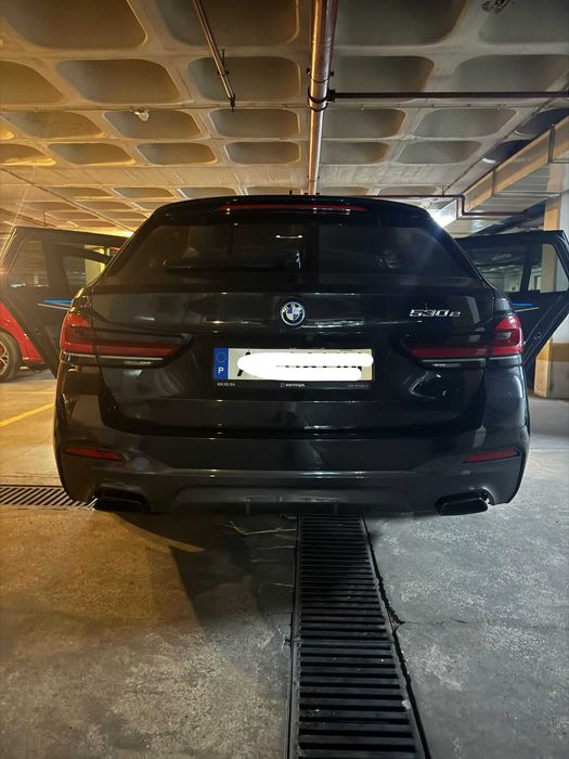 BMW 530e Touring Xdrive Pack M interior e exterior