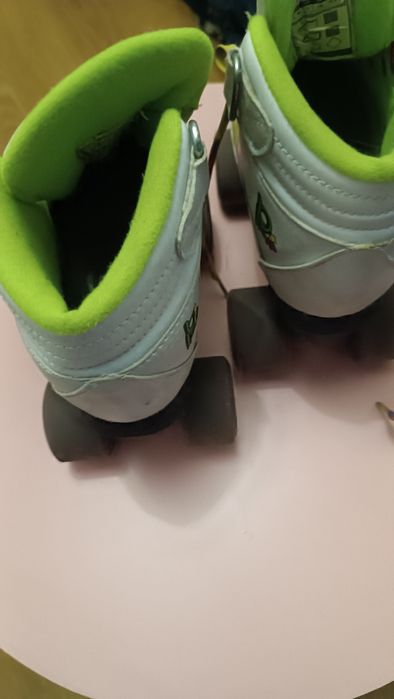 Patins usados em bom estado n° 34
