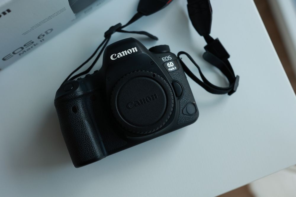 Aparat Canon 6D Mark II