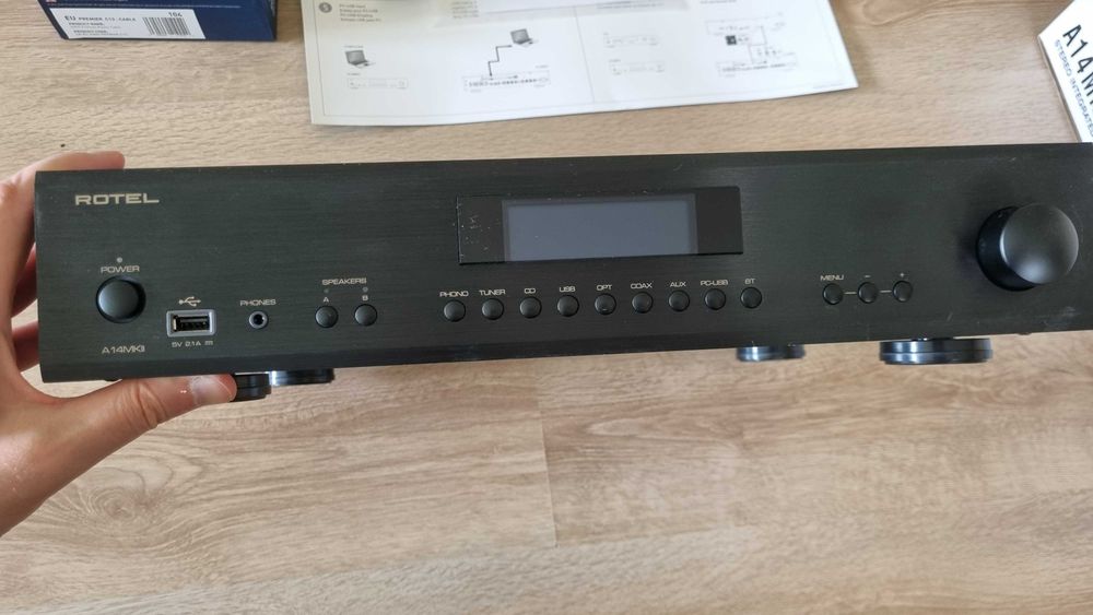 Rotel A14 MkII +  Isotec EVO3 Premier 1,5m