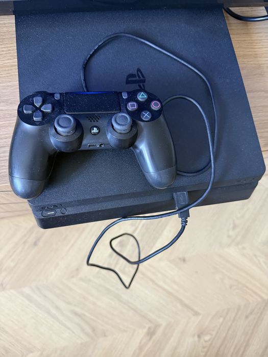 Playstation 4 Slim 1000 GB